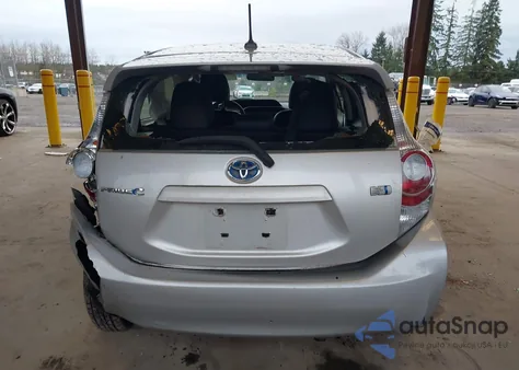 2013 Toyota Prius C Four from USA, damaged, VIN JTDKDTB37D1031669